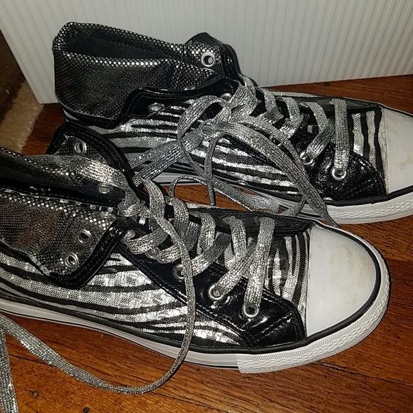 gotta flurt tennis shoes